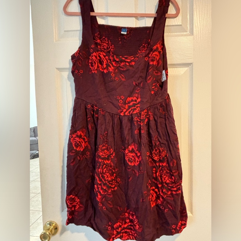 Old Navy Maroon Dress Size Large NWT